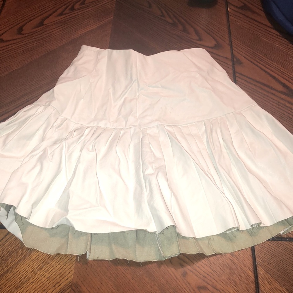 A white ruffled skirt